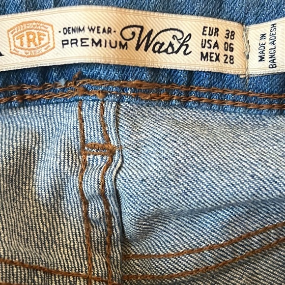 Zara TRF Boot Cut Flare Jeans Premium Wash Size 6 - Picture 6 of 7